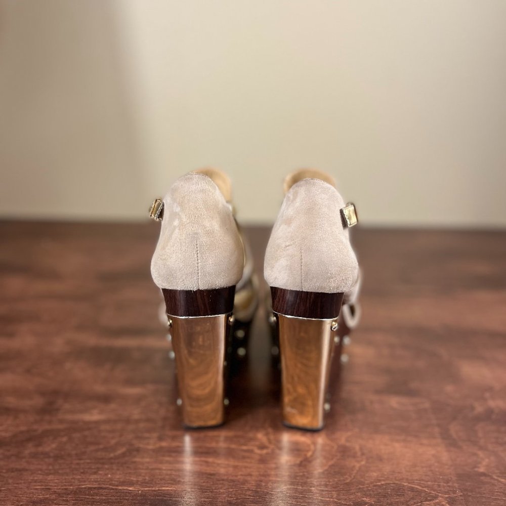 Gianni Bini Gold Wood Platform Wedge size 8.5 - Picture 3 of 12